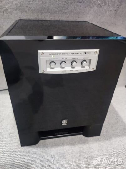 Активный сабвуфер Yamaha YST-SW215