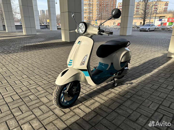 Мотороллер Vespa primavera 125 (Bianco Color Vibe)