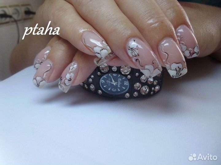 Наращивание ногтей, педикюр