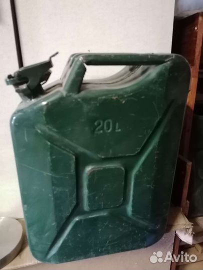 Канистра для бензина бу