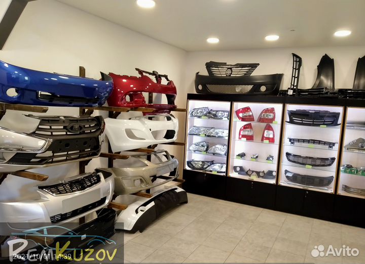 Радиатор охлаждения Ларгус Valeo 700801