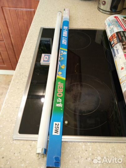 Лампа Jebo новая (красный спектр)