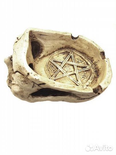 Пепельница череп в шапке