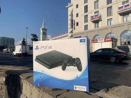 Playstation 4 slim 1Tb