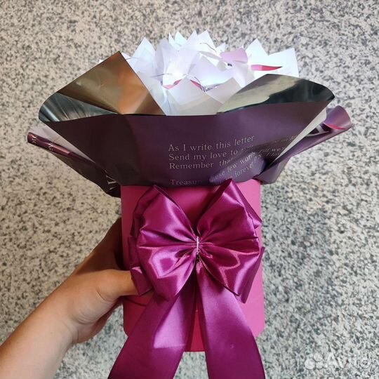 Букет из бабочек в коробке