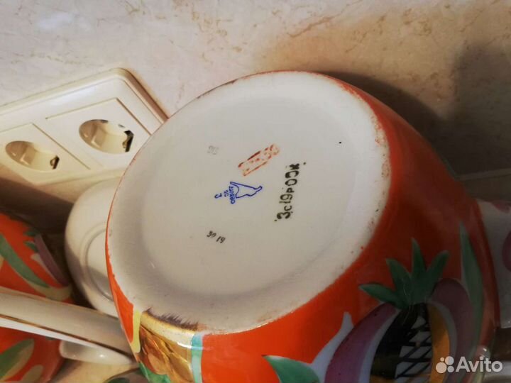 Сервиз чайный Золотой олень, Дулево 60-70 гг 20го