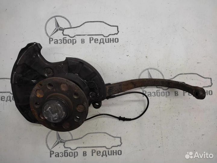 Кулак поворотный передний левый w220 S-class 64