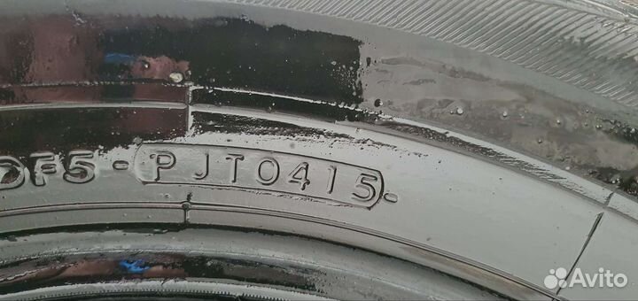 Yokohama G93C 225/65 R17