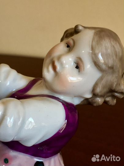 Танцующие девочки. Karl Ens, Германия