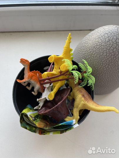 Динозавры в яйце