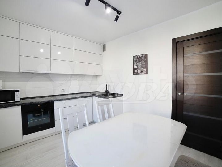 2-к. квартира, 62,5 м², 4/14 эт.