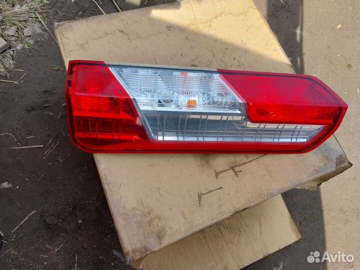 Фонарь задний правый Ford Transit 8 2014-2020