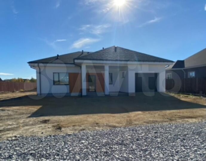 Коттедж 176 м² на участке 10 сот.