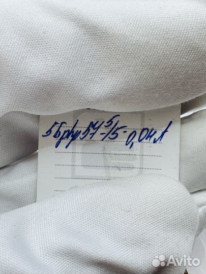 Золотое обручальное кольцо с камнем 19,5р