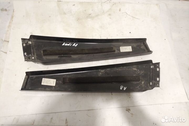 Накладка стойки R/L Audi A8