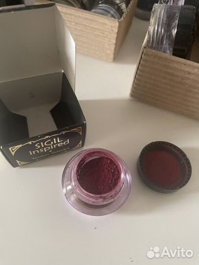 Рассыпчатые тени Тамми Танука