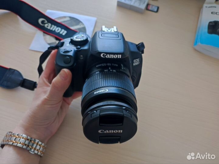 Зеркальный фотоаппарат canon EOS 650d