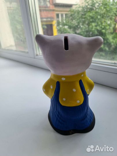 Копилка свинья