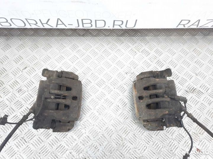 Суппорт передний Mercedes Sprinter W906