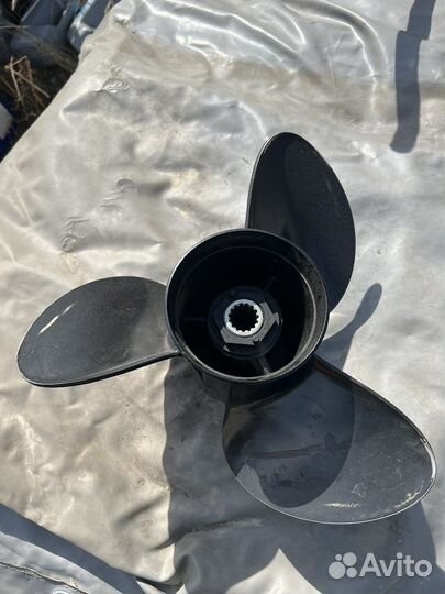 Винт гребной 23