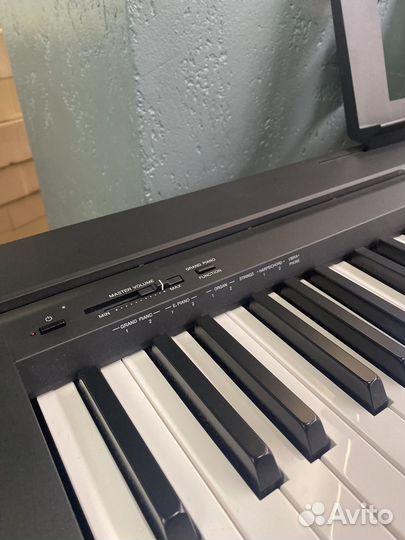 Yamaha P-45 Цифровое пианино