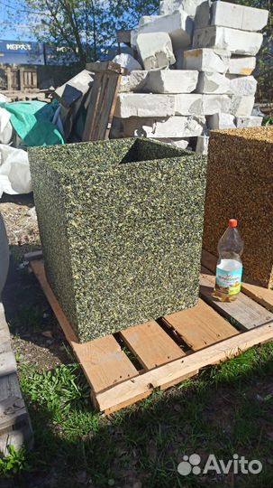 Ваза для цветов на дачу