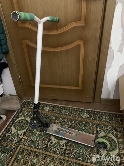 Трюковой самокат кастом парк