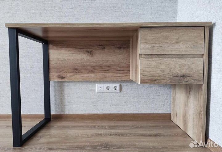 Письменный стол hoff