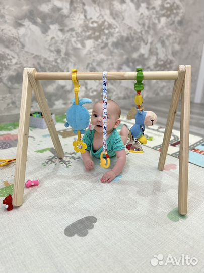 Мобиль стойка монтессори