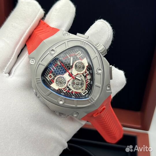 Часы Tonino Lamborghini
