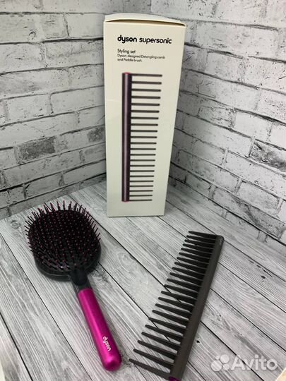 Расческа Dyson