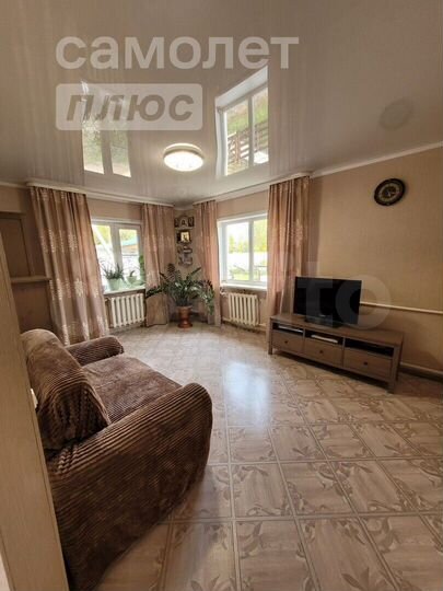 Дом 137,2 м² на участке 10,9 сот.