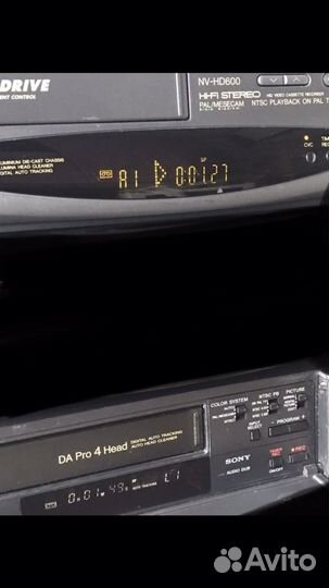 Видеомагнитофоны Panasonic и Sony