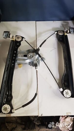 Передний левый стеклоподъемник на Chevrolet Cruze