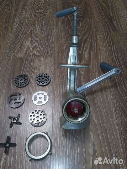 Мясорубка ручная СССР, чугун, гост 4025-83