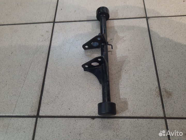 Кронштейн бака Yamaha XT600Z Tenere 1988