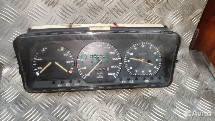 Панель (щиток) приборов Volkswagen Passat B3
