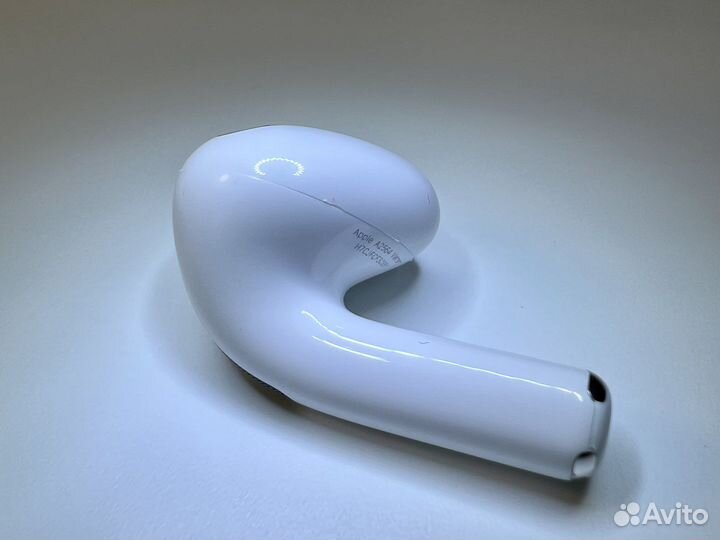 Новый наушник AirPods 3