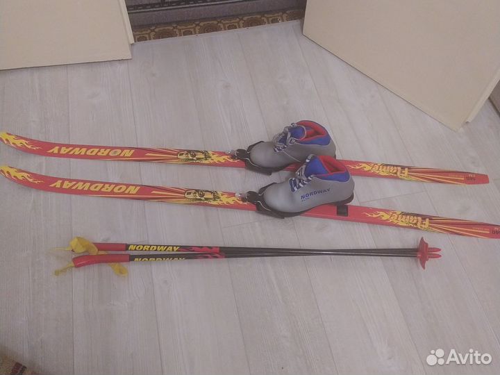 Лыжи для ребенка