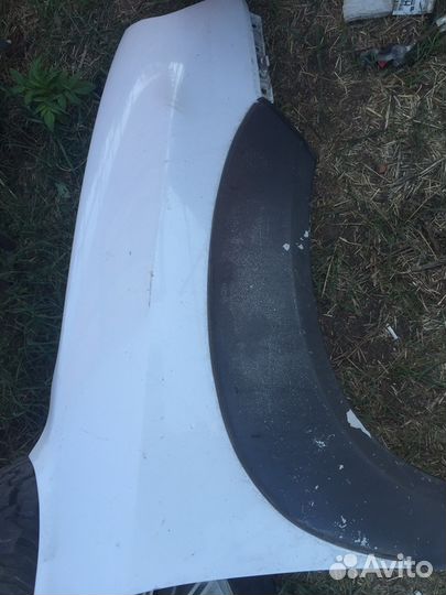 Крыло хюндай тюксон