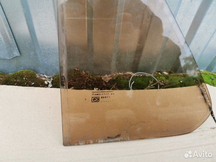 Форточка кузова задняя левая Газ 3110 1999