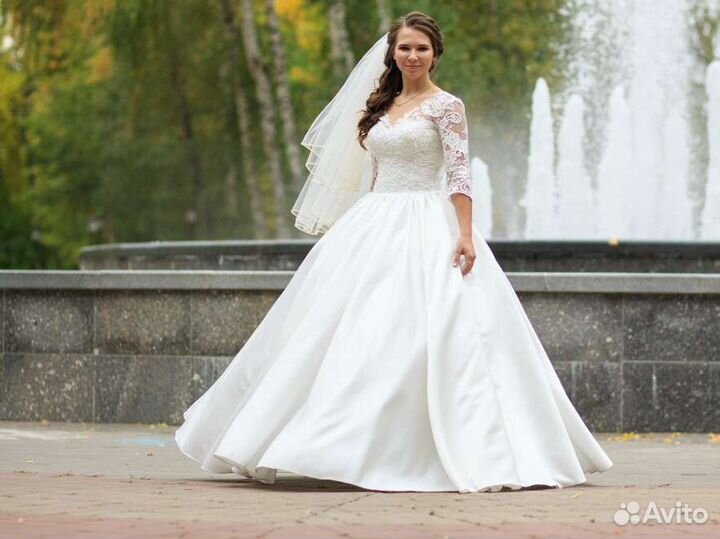 Свадебное платье