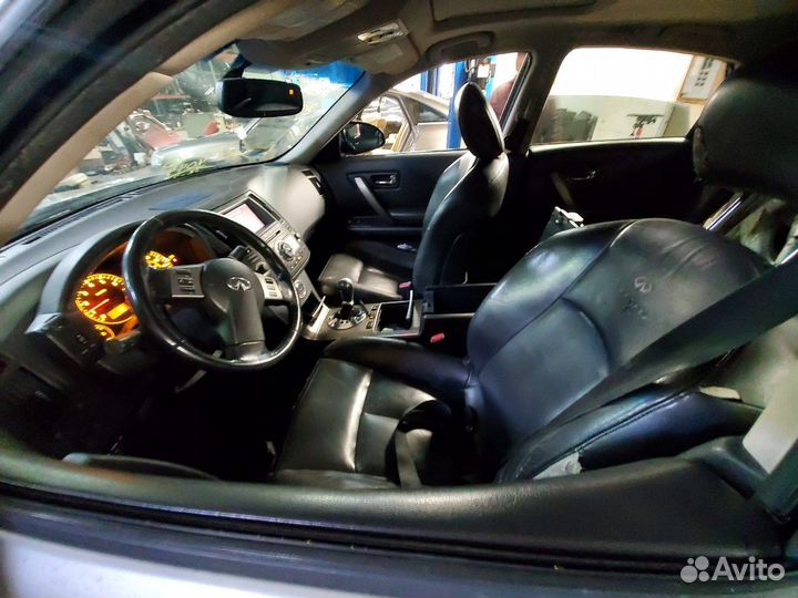 Разбор на запчасти Infiniti FX