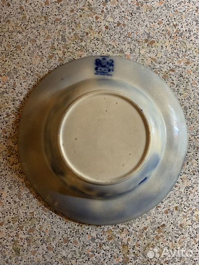 Старинная тарелка