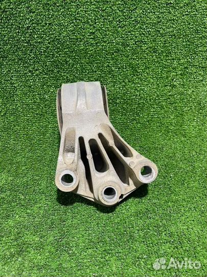 Опора подушка двигателя задняя Antara Captiva