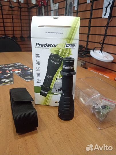 Фонарь Armytek Predator v3, XP-L High Intensity че