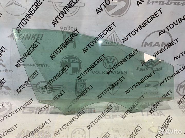 Стекло двери переднее правое Ford Focus 3