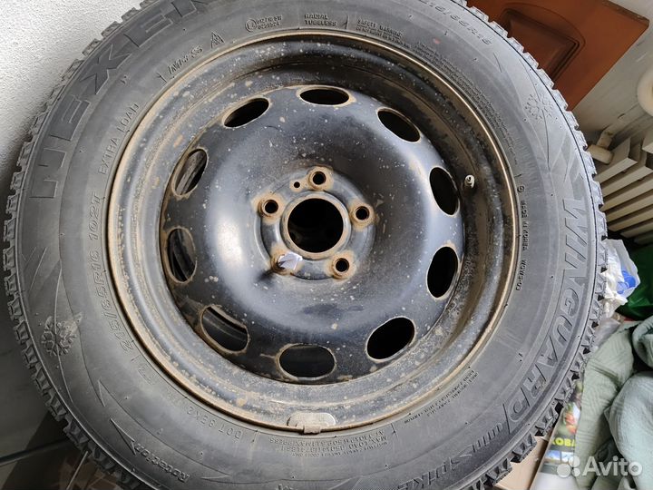 Nexen Winguard WinSpike 215/65 R16