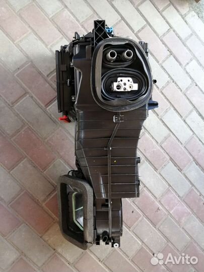 Фольксваген Туран 2008 год корпус печки