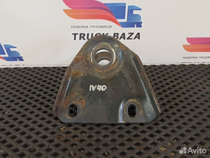 8137173 Кронштейн стойки стабилизатора переднего п